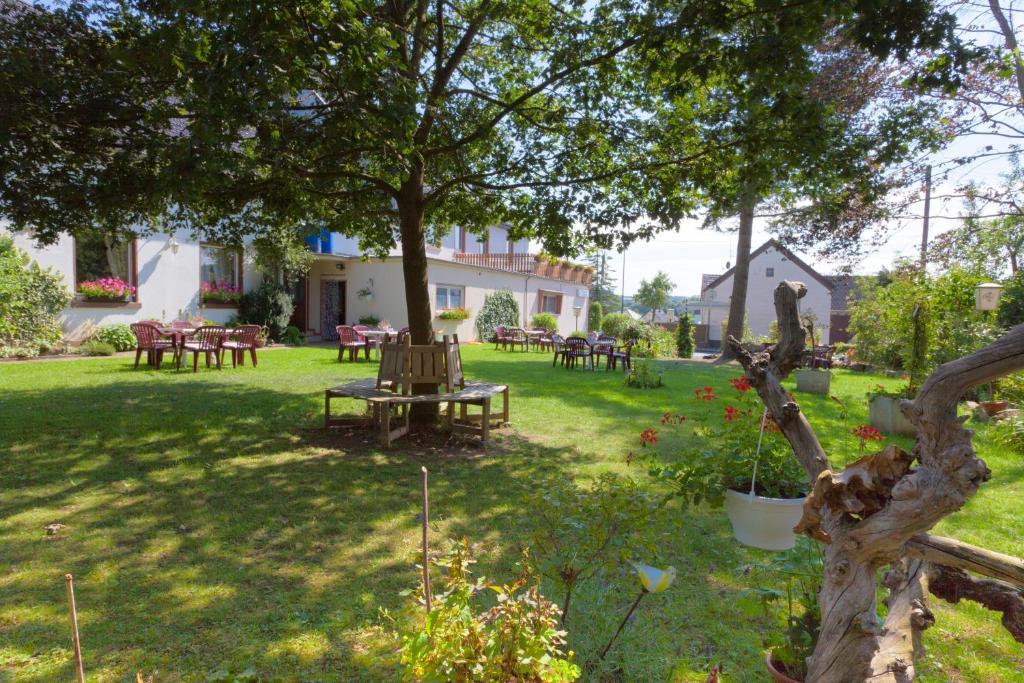 Hotel-Restaurant Birgeler Hof Bagian luar foto
